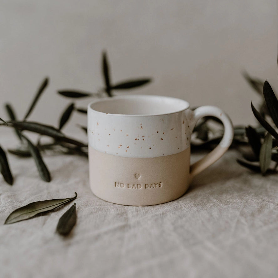 Ingen dårlige dage - Håndlavet keramik kop med hank