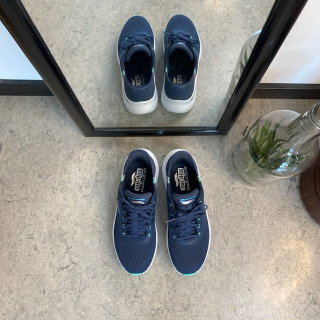 Skechers Slip-ins med Arch Fit – blå sneaker med hands free komfort