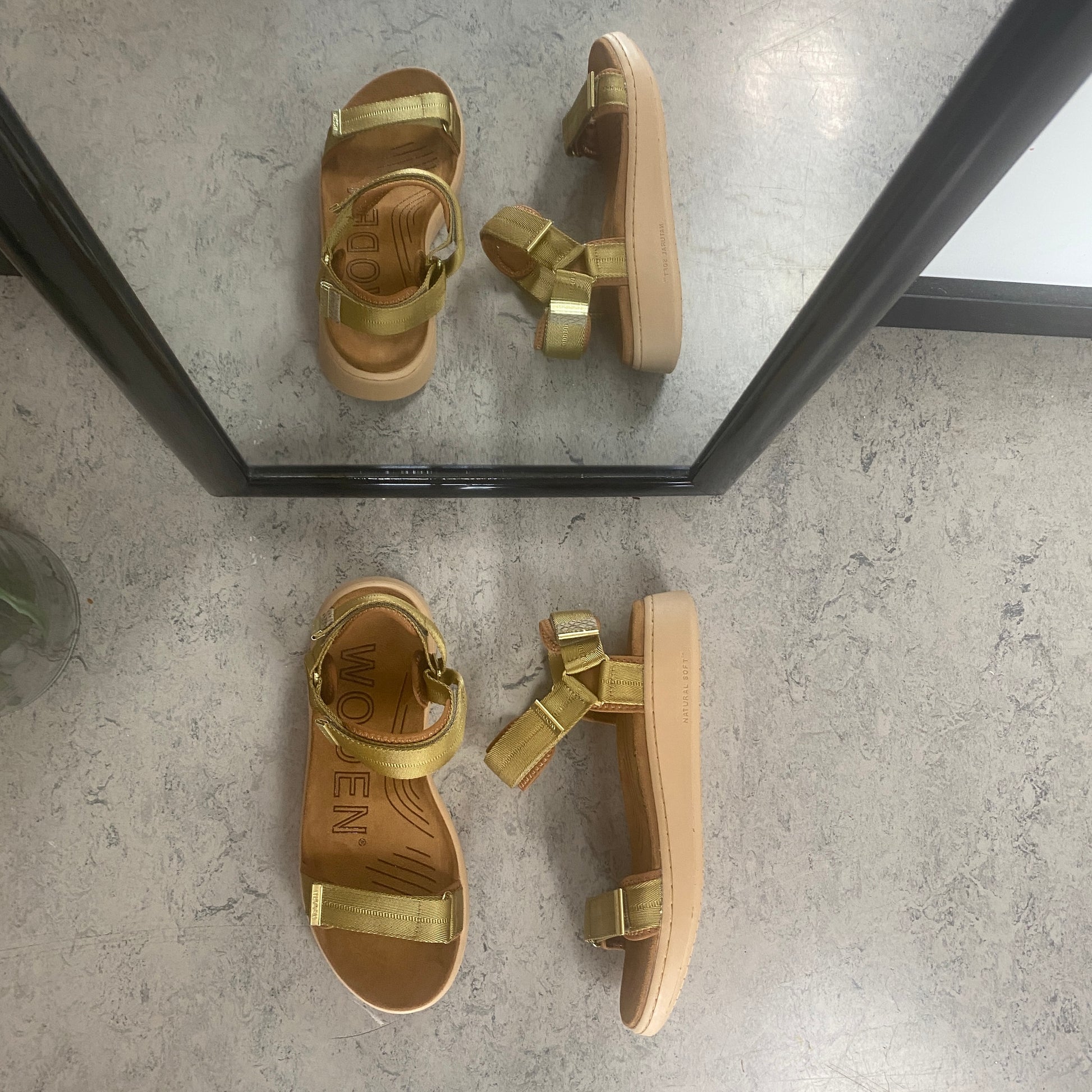 Woden sandal – Khaki (gylden nuance)