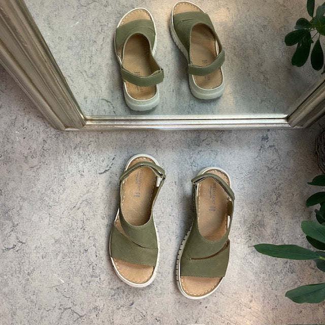 Blød grøn skindsandal fra Relaxshoe
