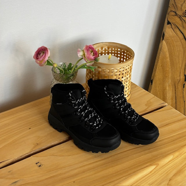 Vandafvisende softshell vandrestøvle