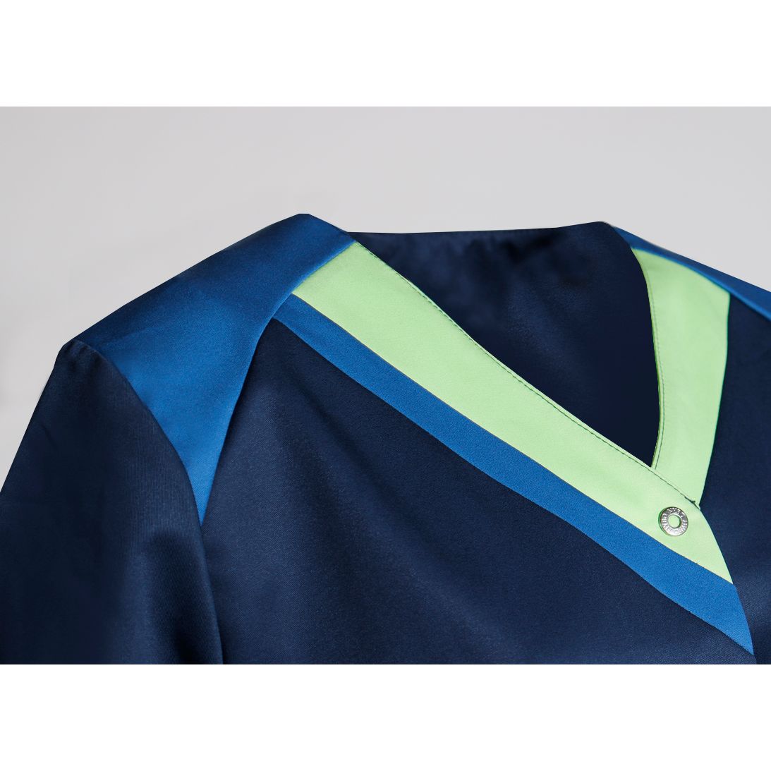 Nybo Navy Lysegrøn Blå Dametunika, Nova Premium, Taljeret, Slidser, V-hals