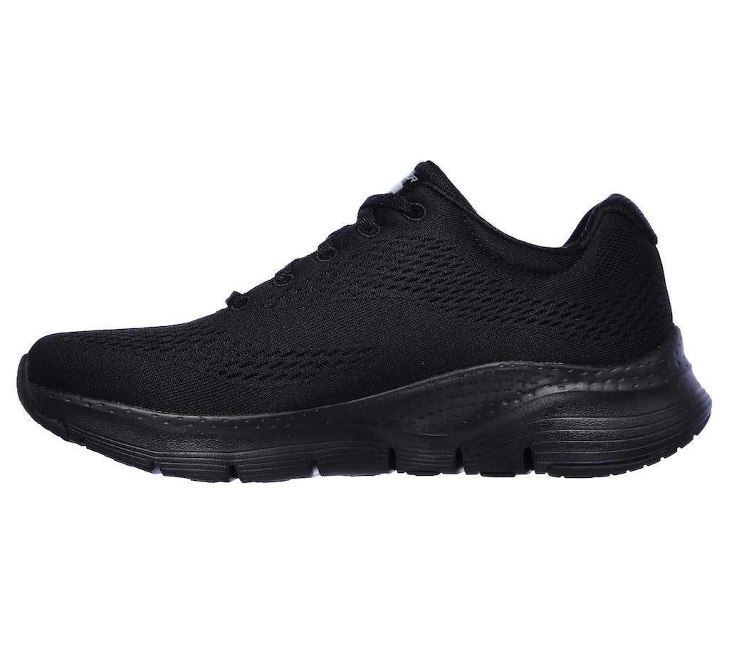 Sorte snøresko med Arch Fit fra Skechers