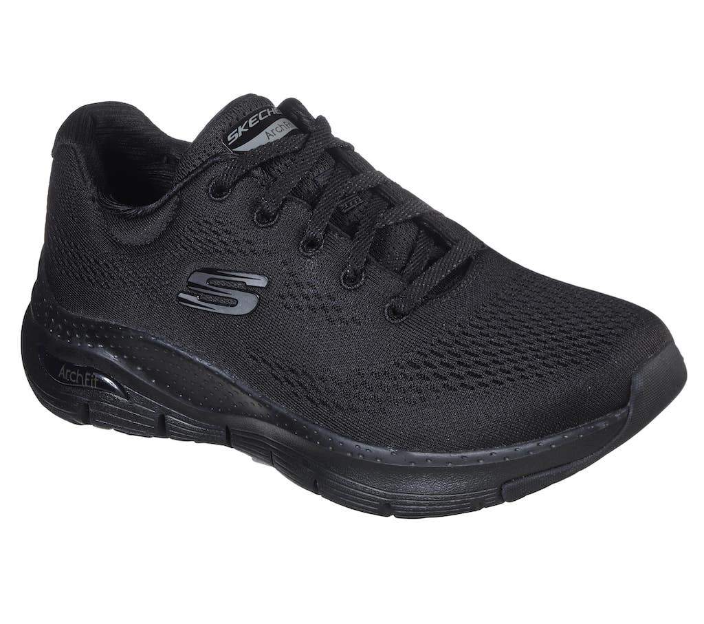 Sorte snøresko med Arch Fit fra Skechers