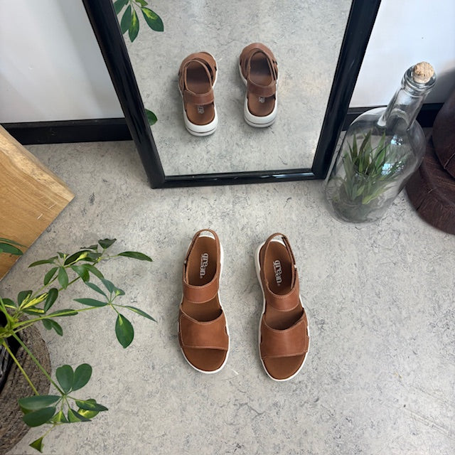 Brun skindsandal fra Green Comfort