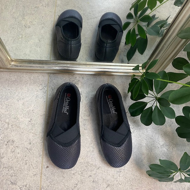Bred slip on sko fra Ortomed