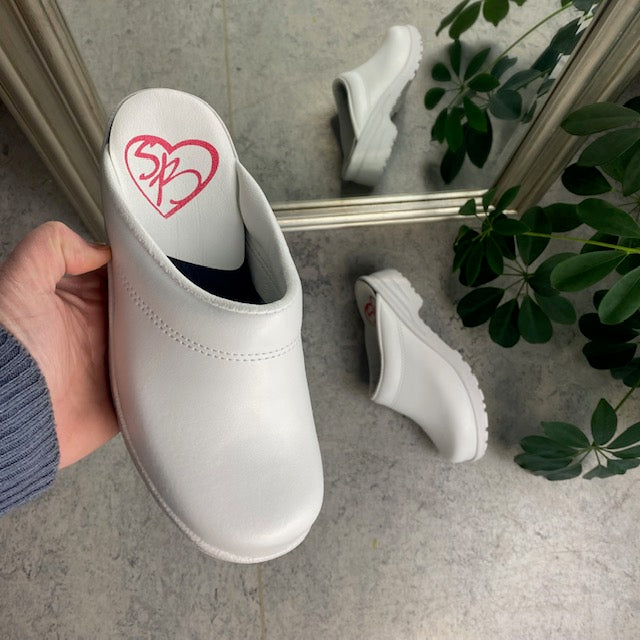 Hvid skind træsko uden kap