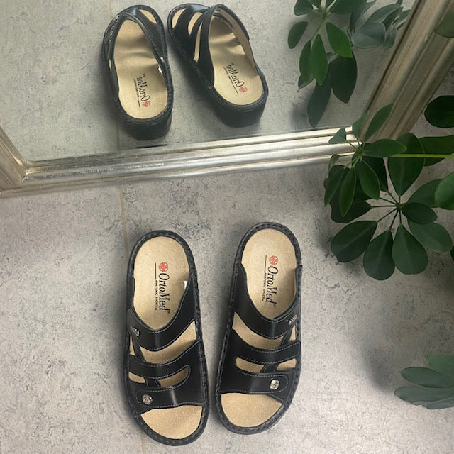 Sort skind slip on til knyster