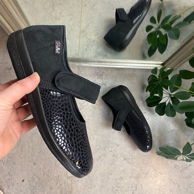 Bred ballerina med velcro og plads