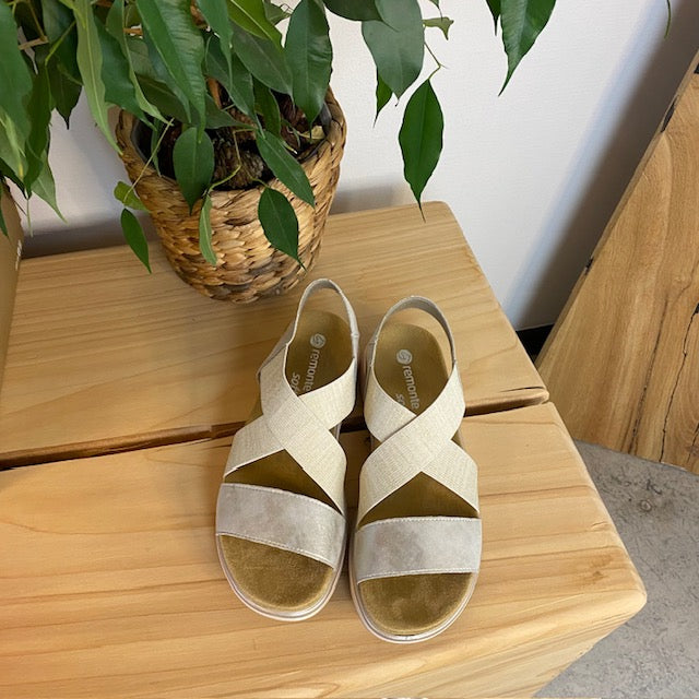 Sandal fra Remonte med elastikremme og udtagelig sål