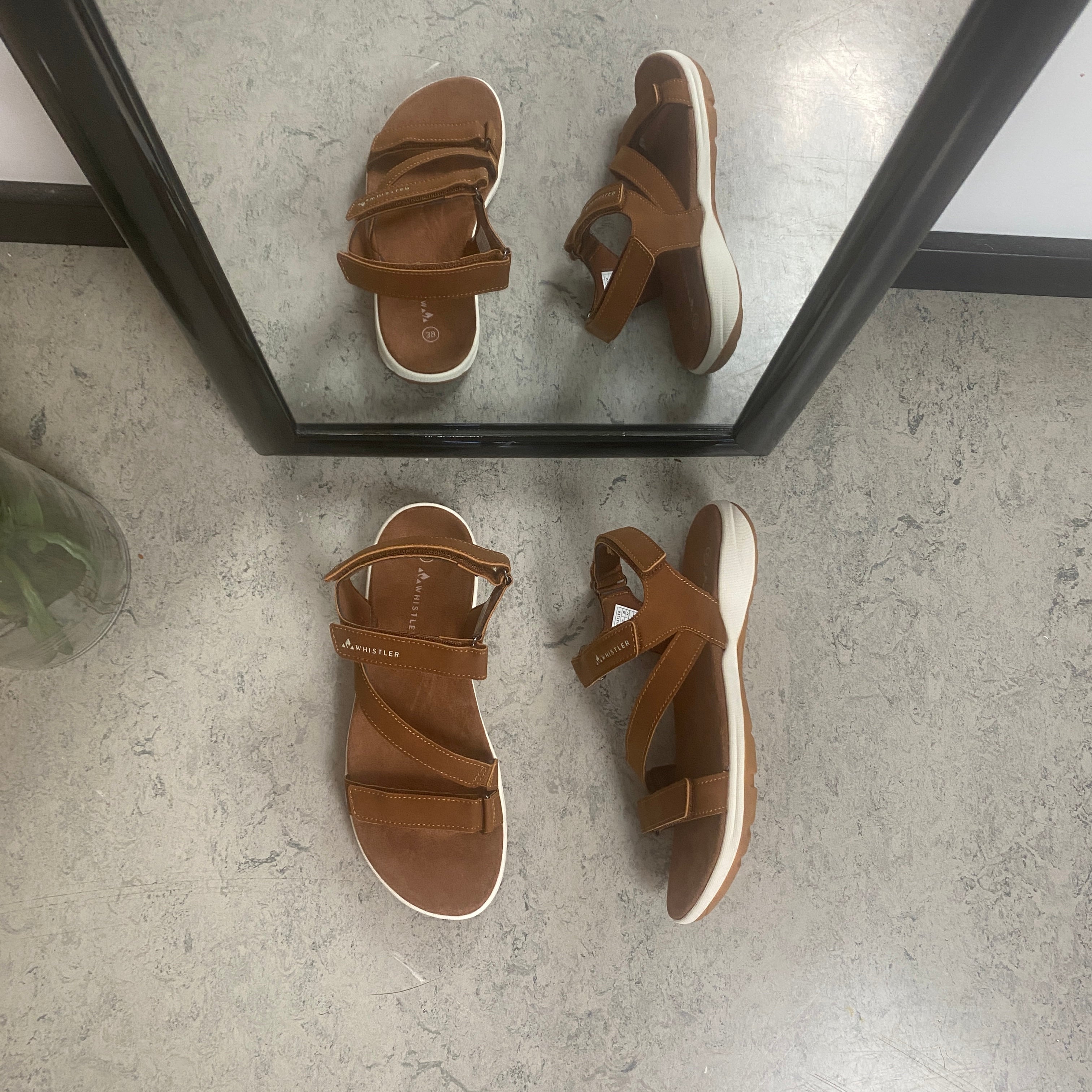 Malena W sandal – brun sandal med god svangstøtte & justerbare remme