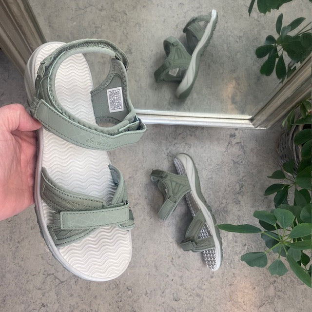 Olivengrøn sports sandal med 3 velcroremme