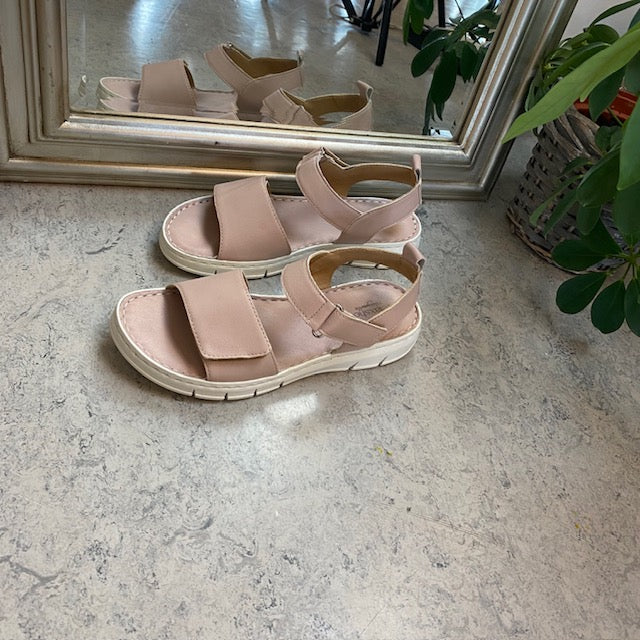 Lækker blød og fleksibel skindsandal i rosa farve fra Relaxshoe