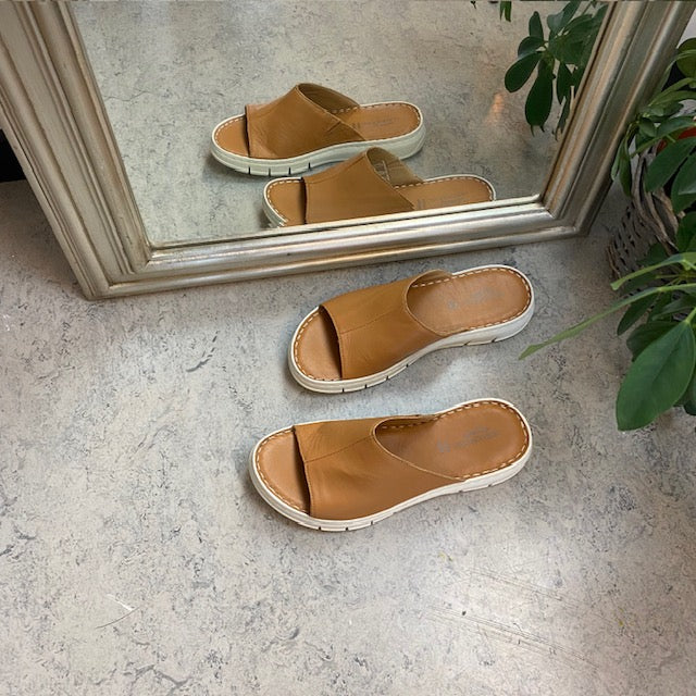 Elegant brun slip on i skind fra Relaxshoe