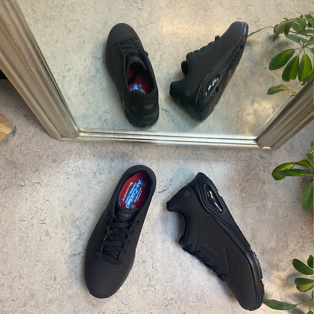 Sort skridsikker arbejdssko fra Skechers med ESD