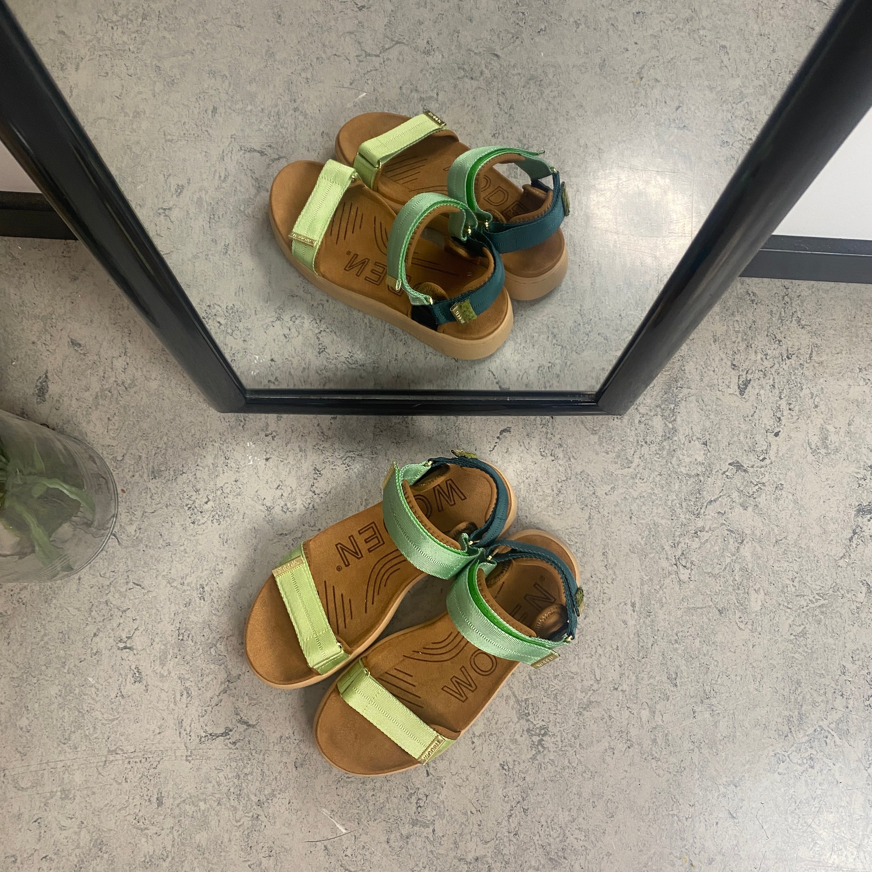 Line – Apple Green Multi – WODEN sandal