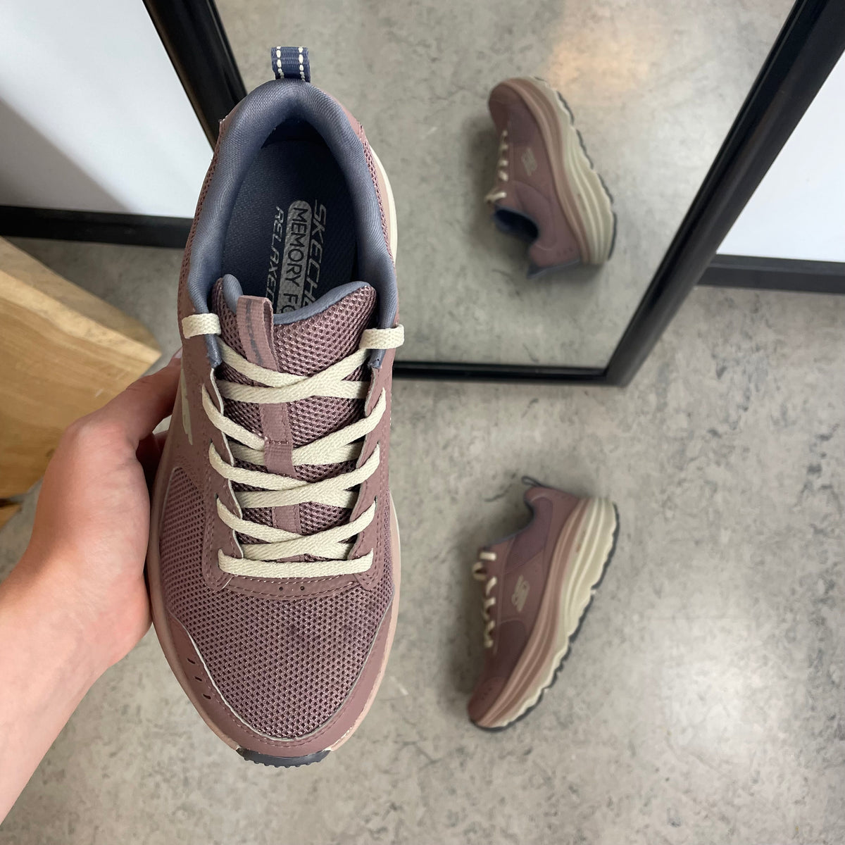 Skechers Adventure sko - stødabsorberende damesko med ekstra plads & komfort