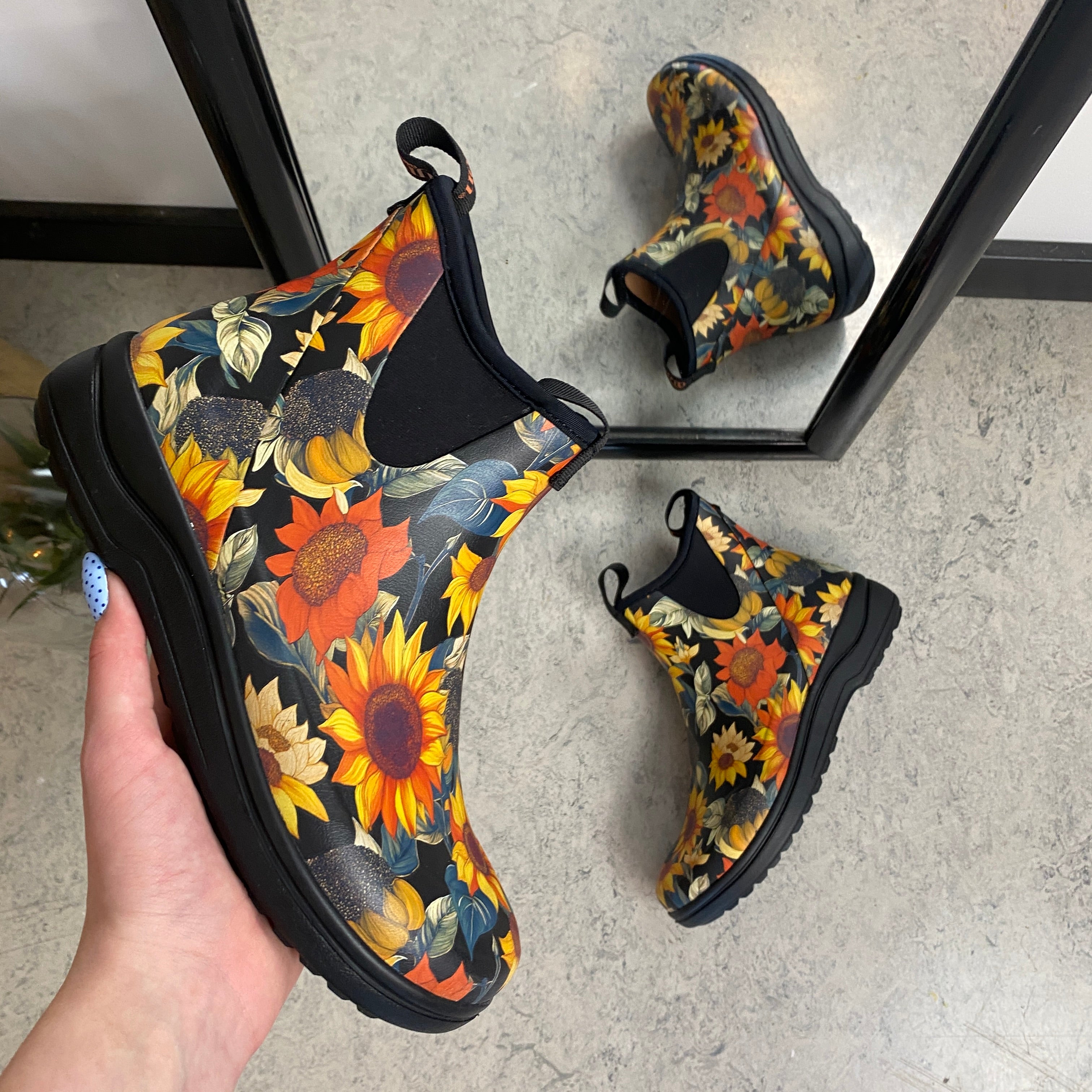 Green Comfort gummistøvle med solsikkeprint – EnergySole™
