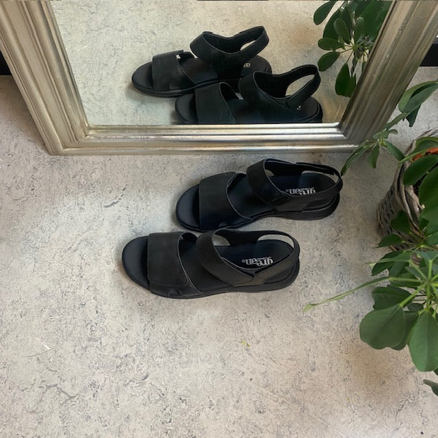Sort skindsandal fra Green Comfort