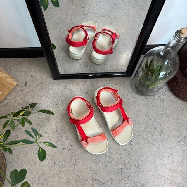 Green Comfort sandal i rød farvekombination