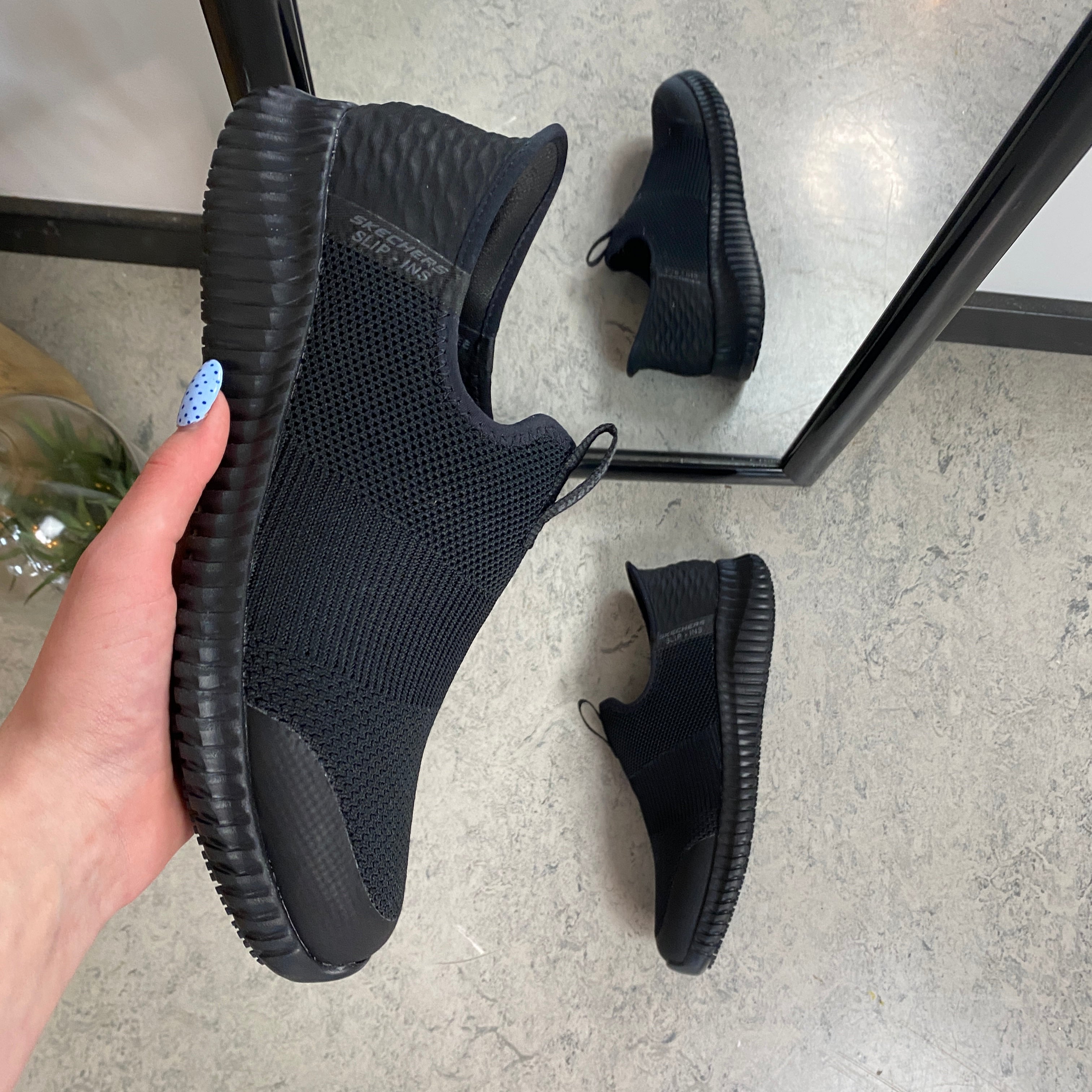 Skechers Work slip-in sko – Komfort & sikkerhed hele arbejdsdagen