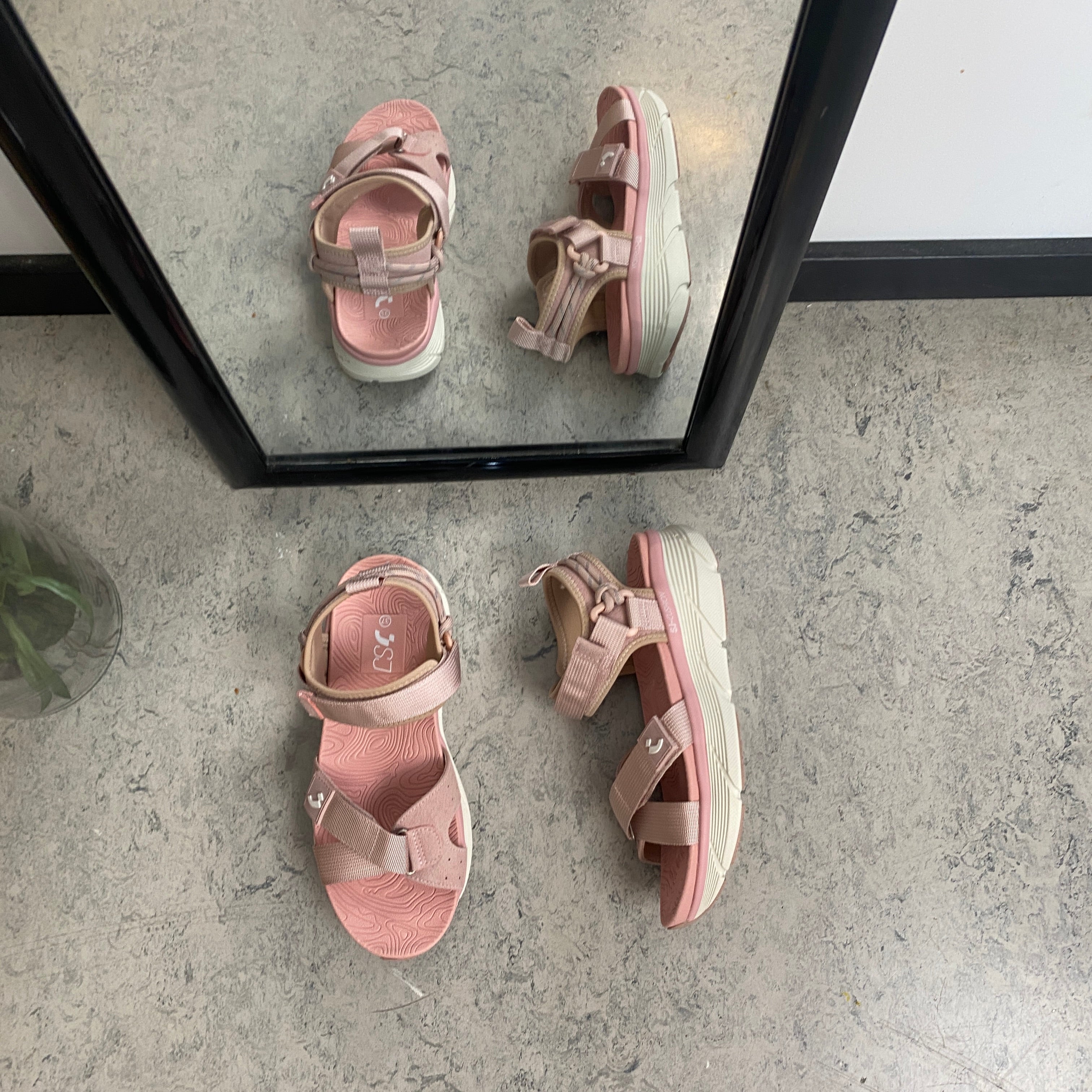 Rosa sandal – Sygeplejebutikken