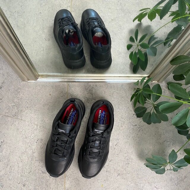 Skechers Work i sort skind med max cushioning såler