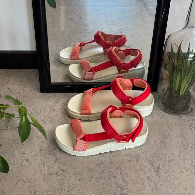 Green Comfort sandal i rød farvekombination