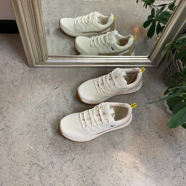 Hvid vandtæt sko fra Green Comfort