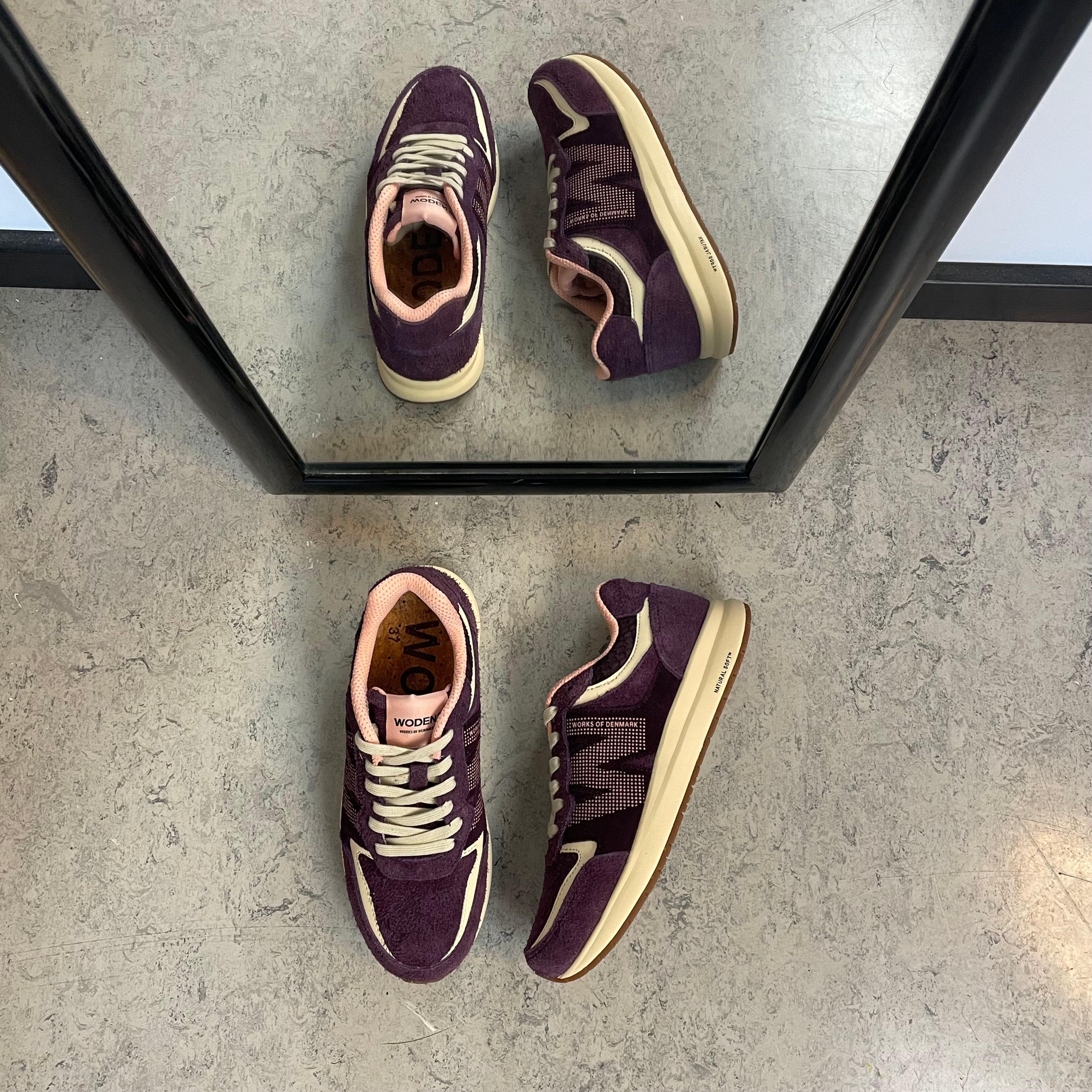 Woden Rigmor Suede – lyngfarvet sneaker i ruskind med blød komfort
