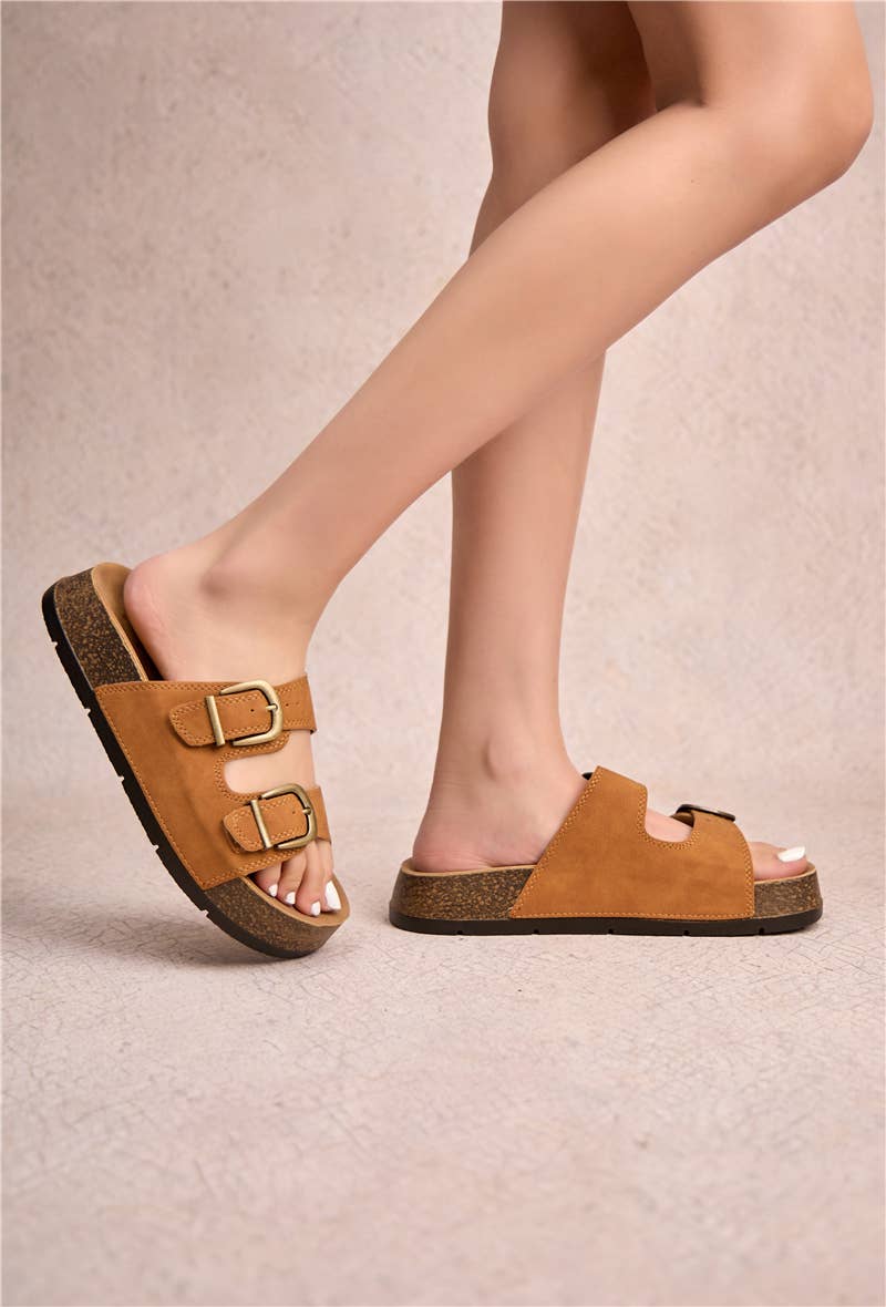 Plateau biosandal i lys brun nubuck – moderne komfort & justerbar pasform