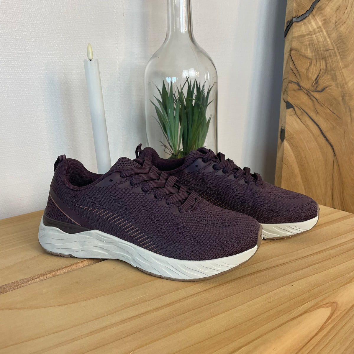 Linares W Wide Fit Shoe – lilla letvægtssko med ekstra bredde