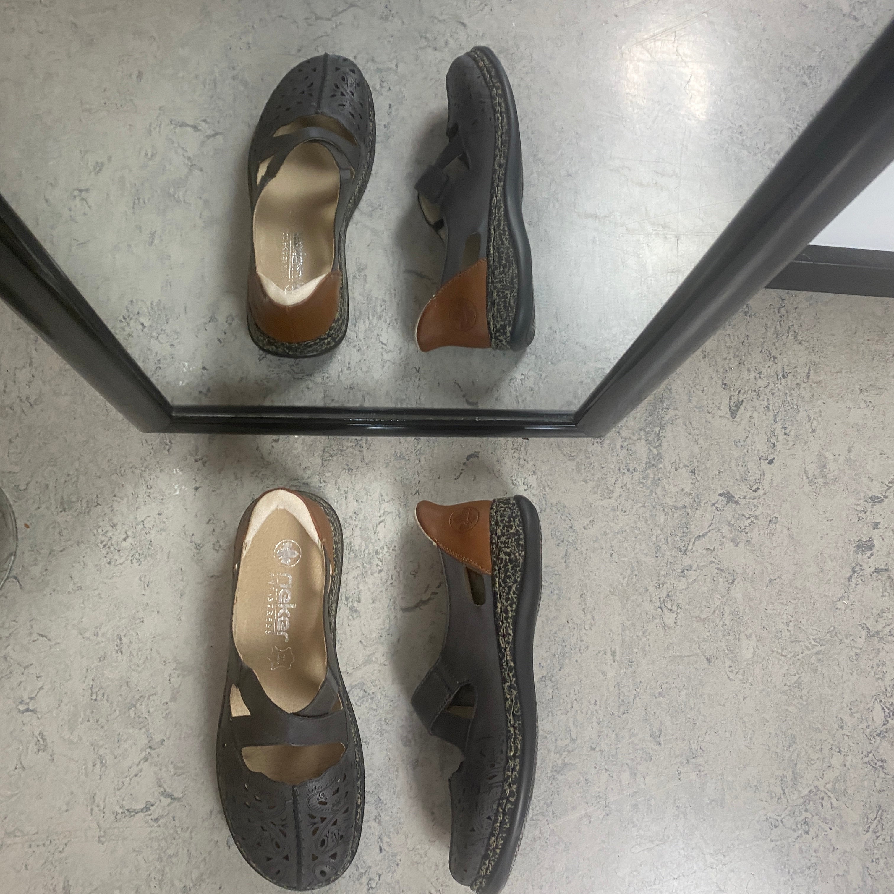 Rieker Ready 2 Go sko – grå dame sneaker der er nem at træde i