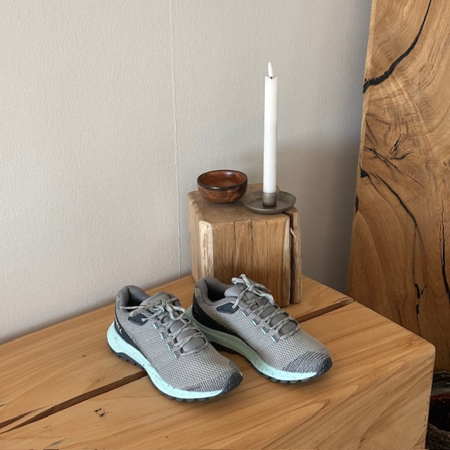 Merrell sko med strikket overdel og svangstøtte