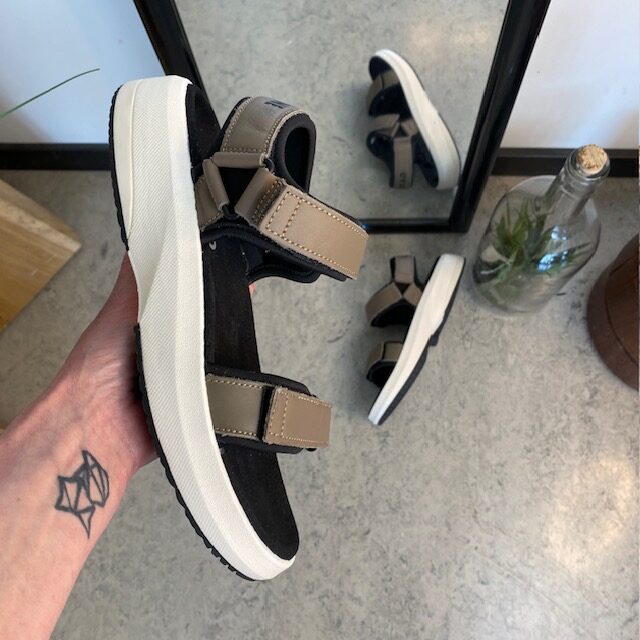 Brun Gaitline sandal med gængesål