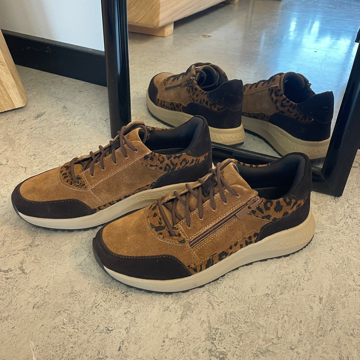 Green Comfort Zigga sneaker i leopard