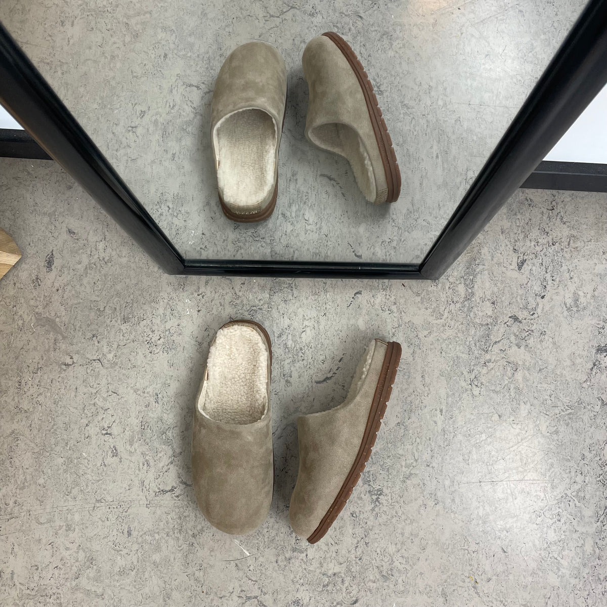 WODEN Silvi Warm - Varm beige hjemmesko med svangstøtte & blød komfort