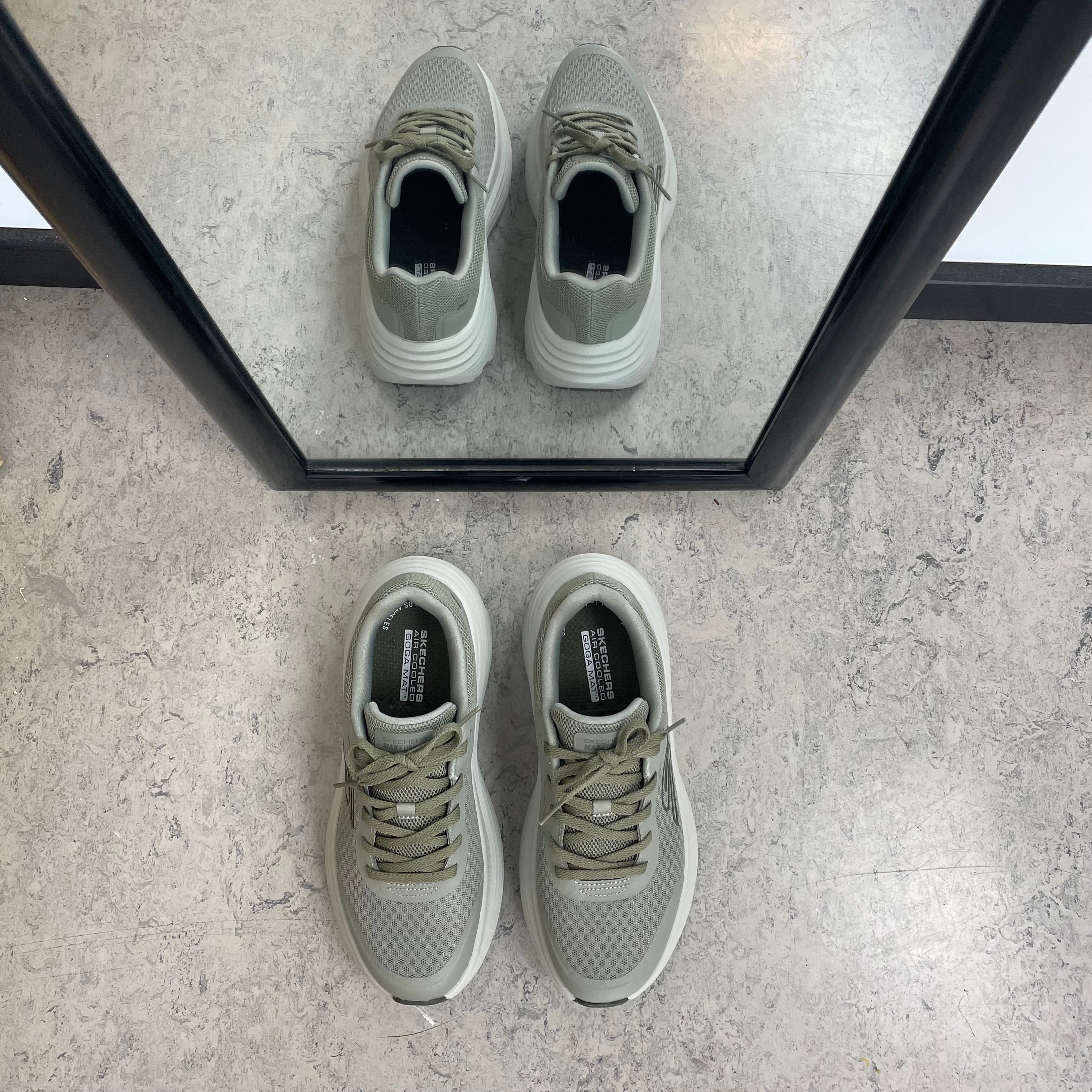 Skechers Max Cushioning Endeavour – stødabsorberende komfort til lange dage