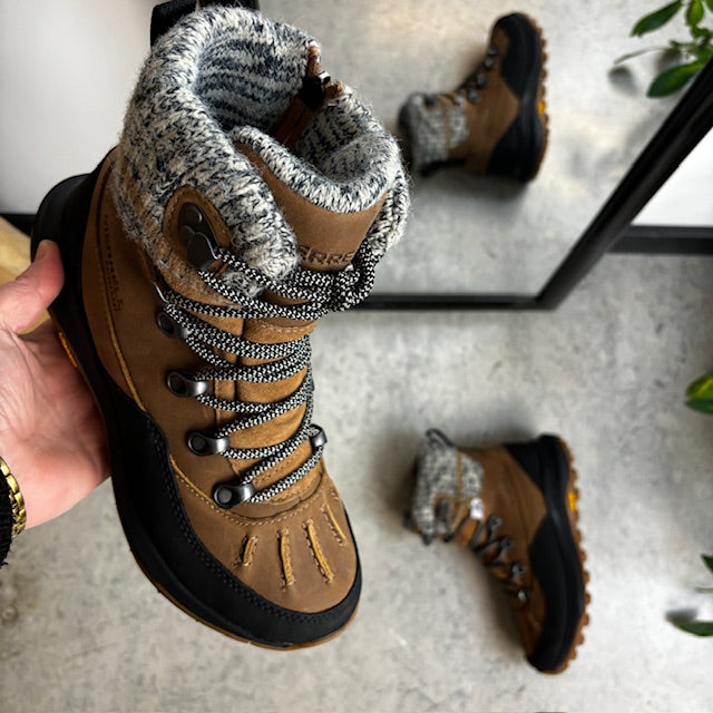 Brun, vandtæt, foret Merrell vandrestøvle