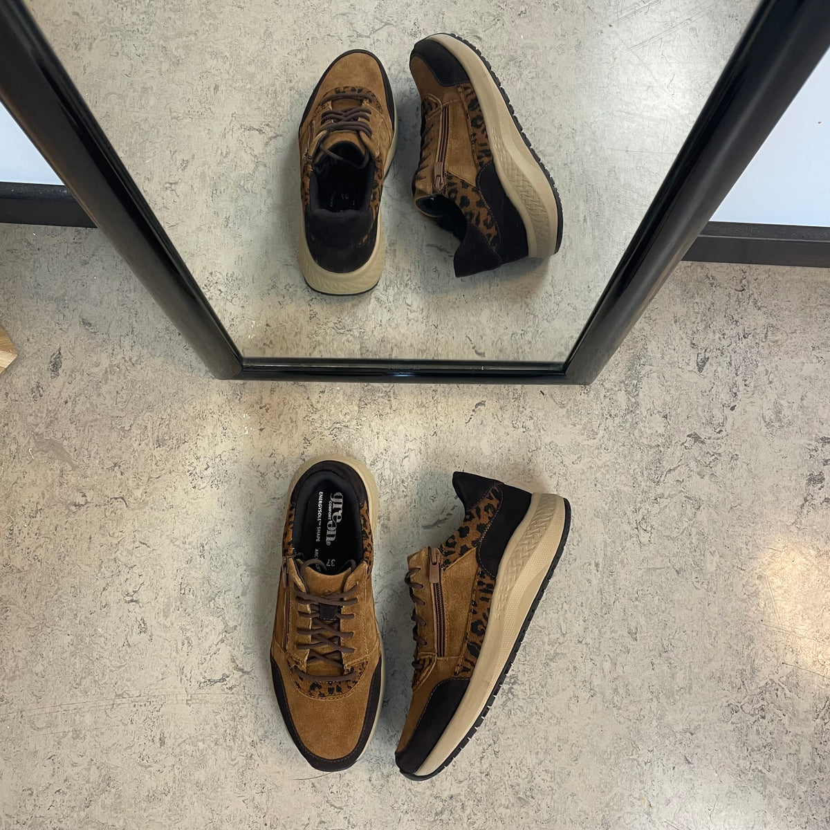 Green Comfort Zigga sneaker i leopard