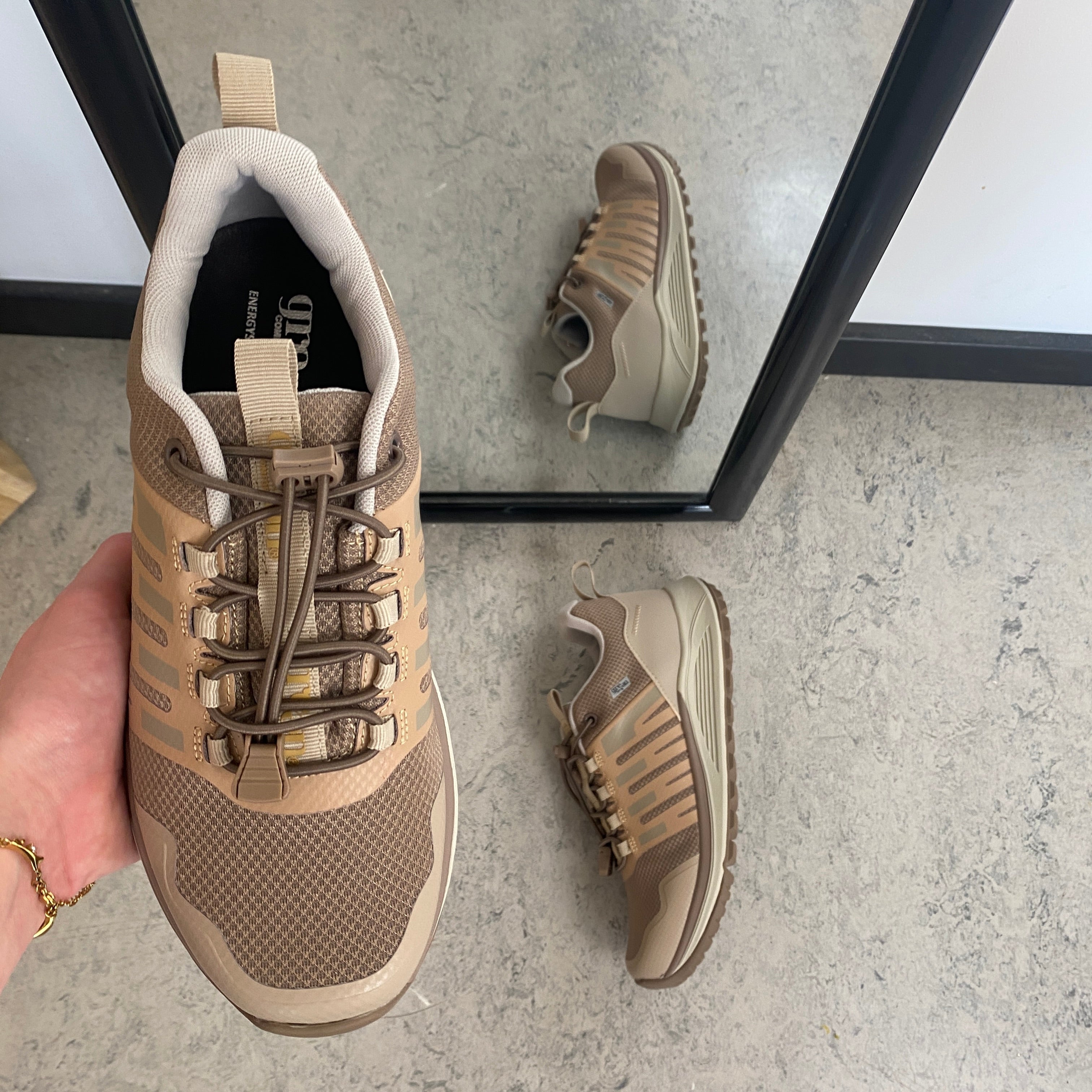 Vandtæt dame vandresko i sandfarvet fra Green Comfort