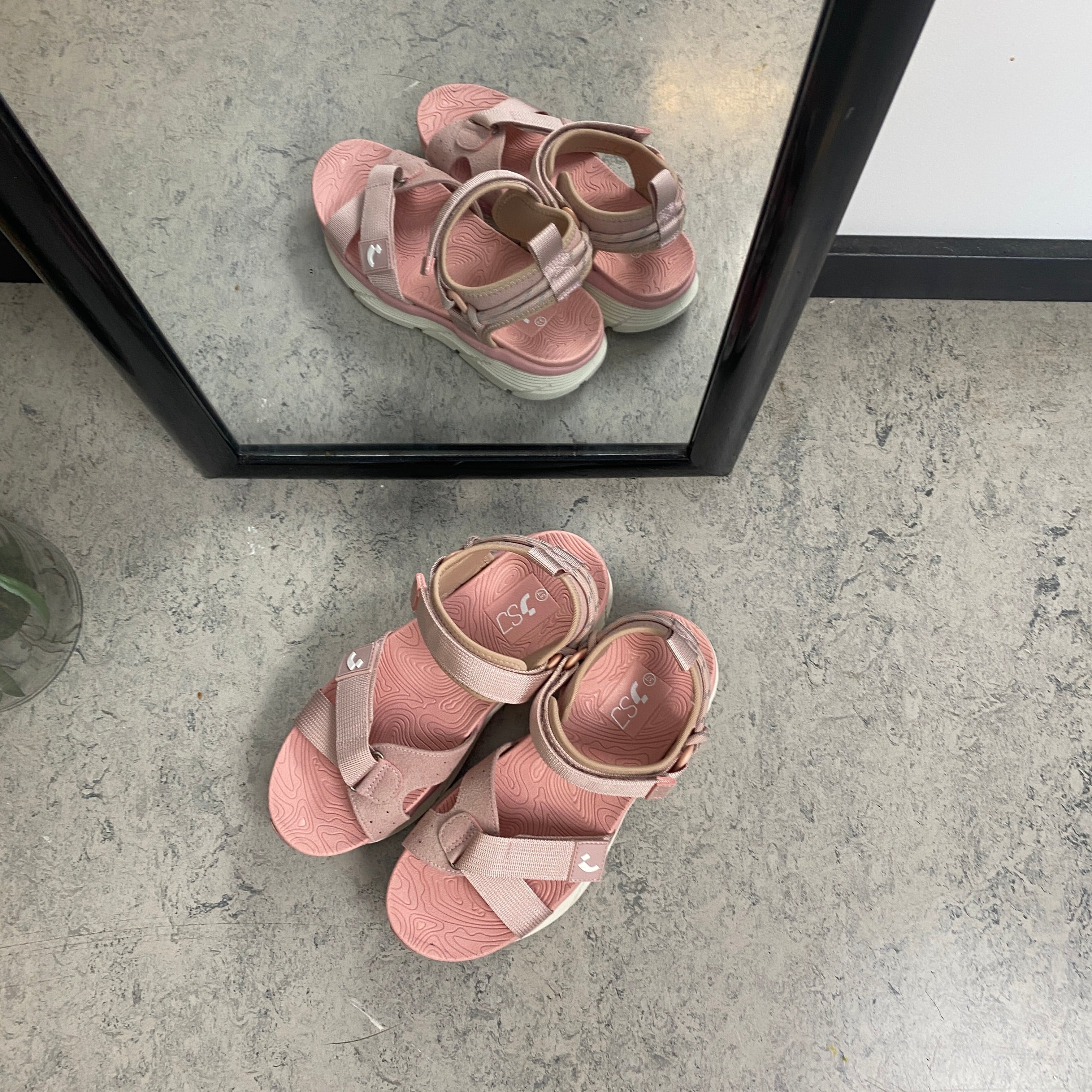 Rosa sandal – Sygeplejebutikken