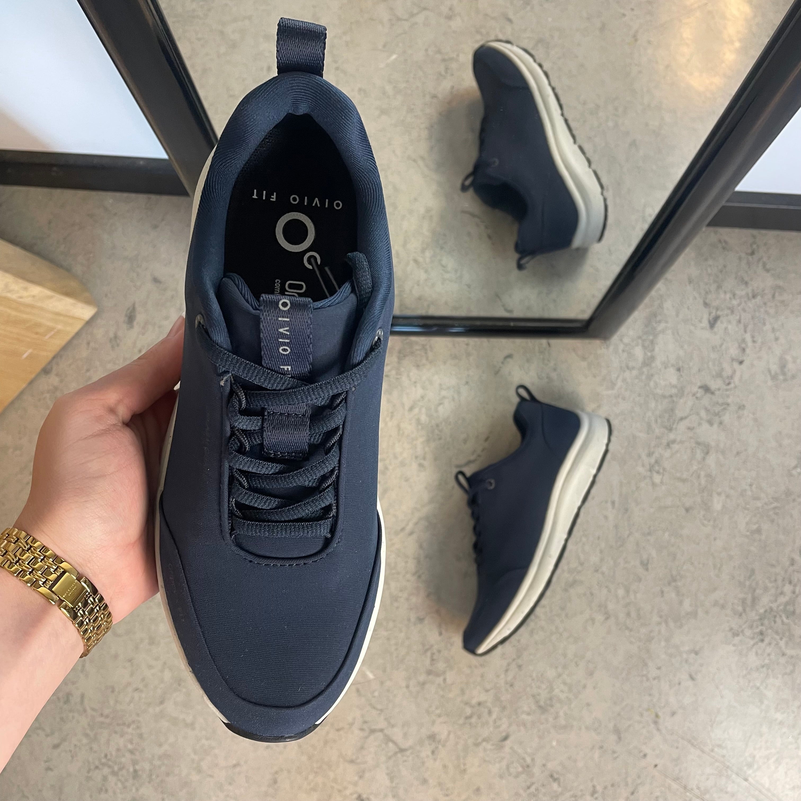 Navy komfort sneaker med skridhæmmende sål & vandtæt membran