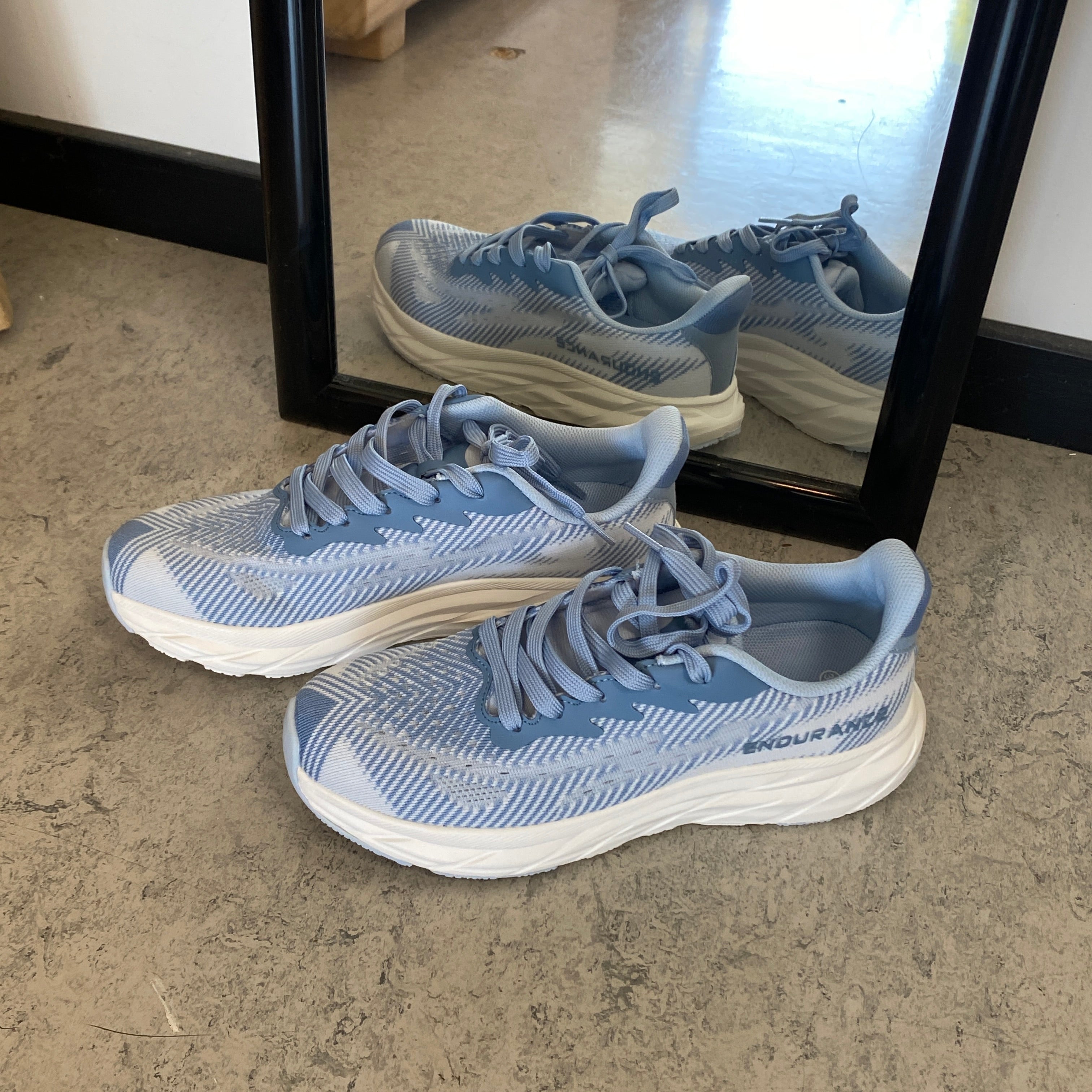 Sapphira sneaker til dame – Endurance