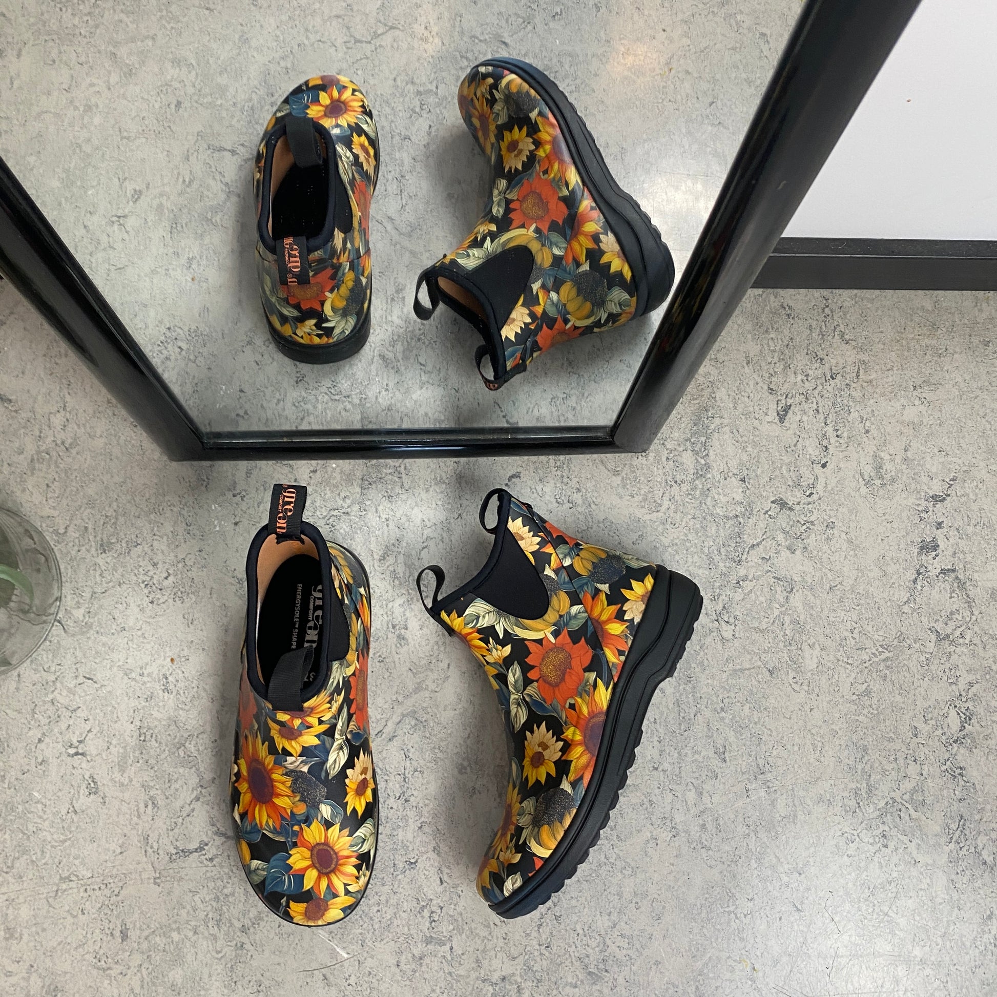 Green Comfort gummistøvle med solsikkeprint – EnergySole™