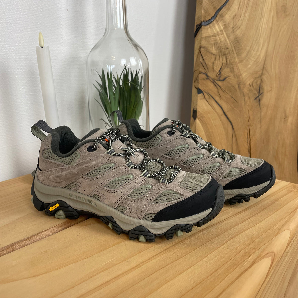 Vandresko med Vibram® sål & høj komfort fra Merrell