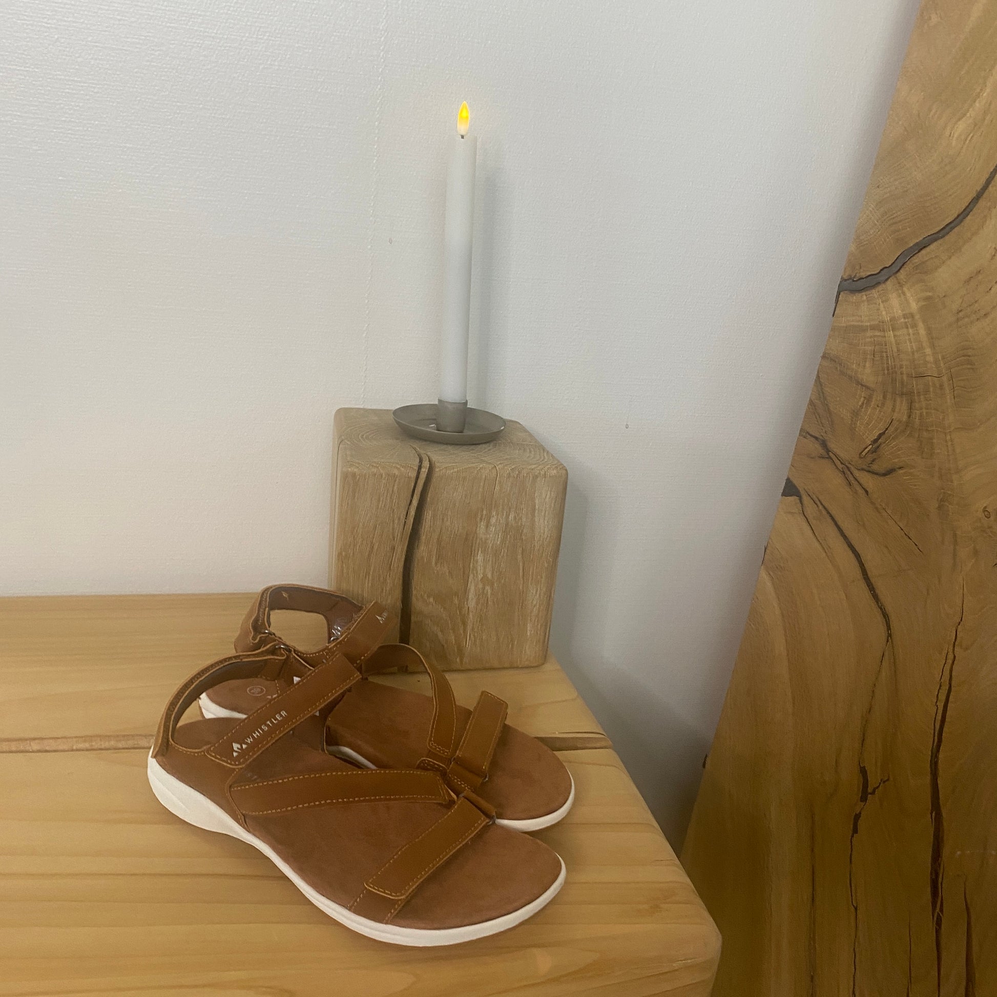 Malena W sandal – brun sandal med god svangstøtte & justerbare remme