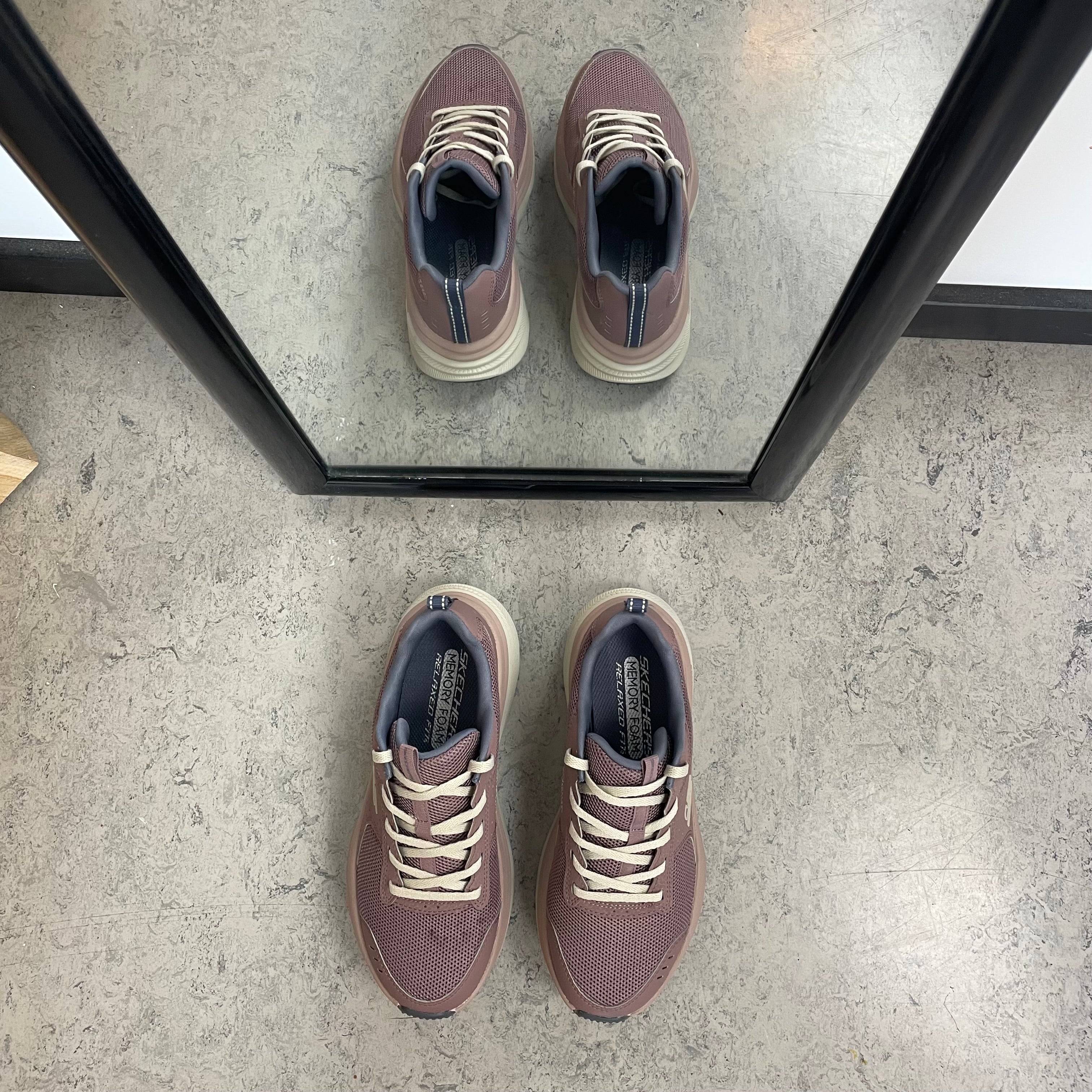 Skechers Adventure sko - stødabsorberende damesko med ekstra plads & komfort
