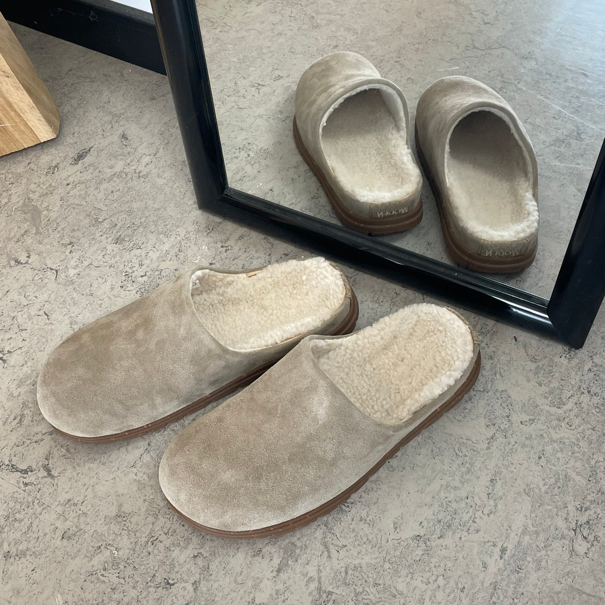 WODEN Silvi Warm - Varm beige hjemmesko med svangstøtte & blød komfort