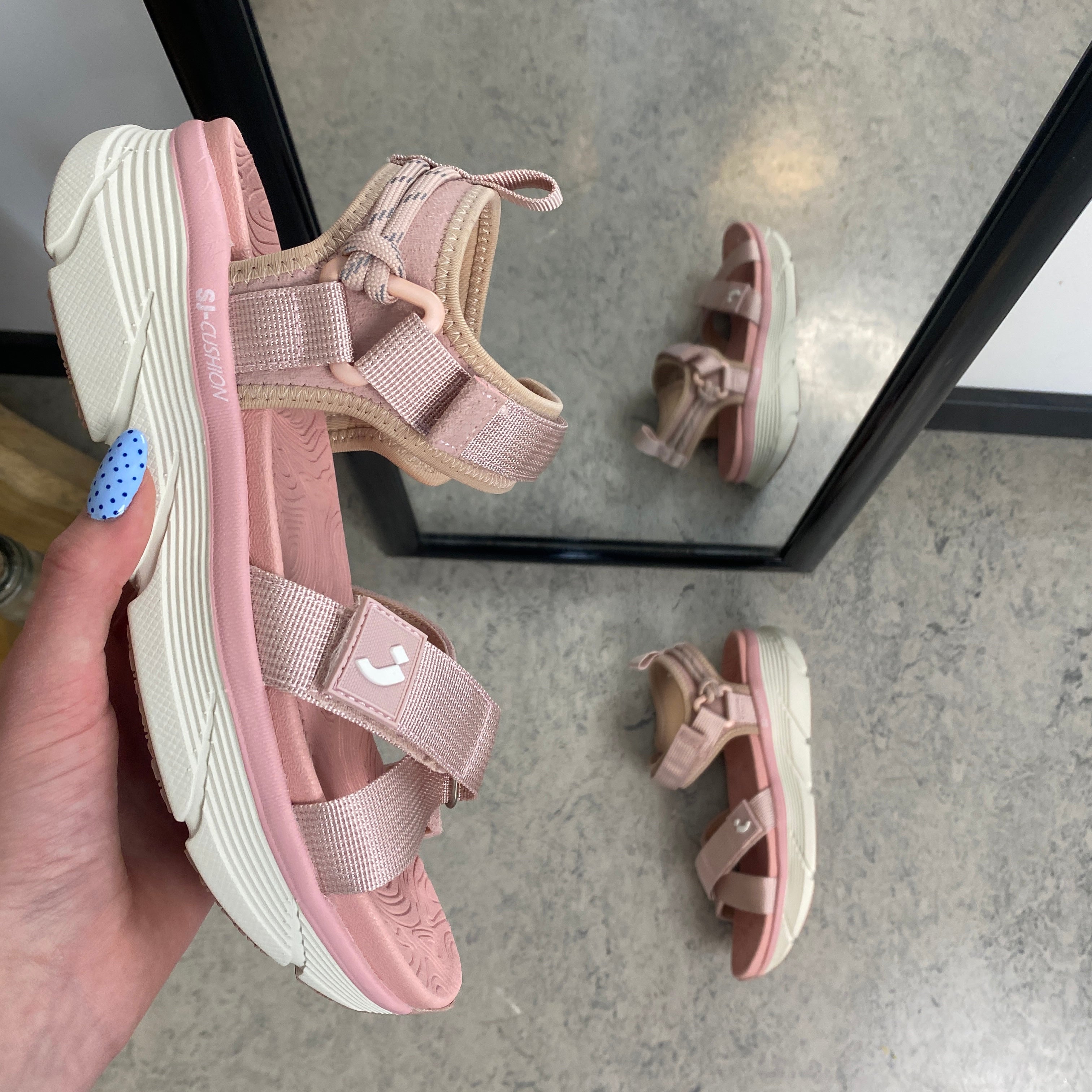 Rosa sandal – Sygeplejebutikken